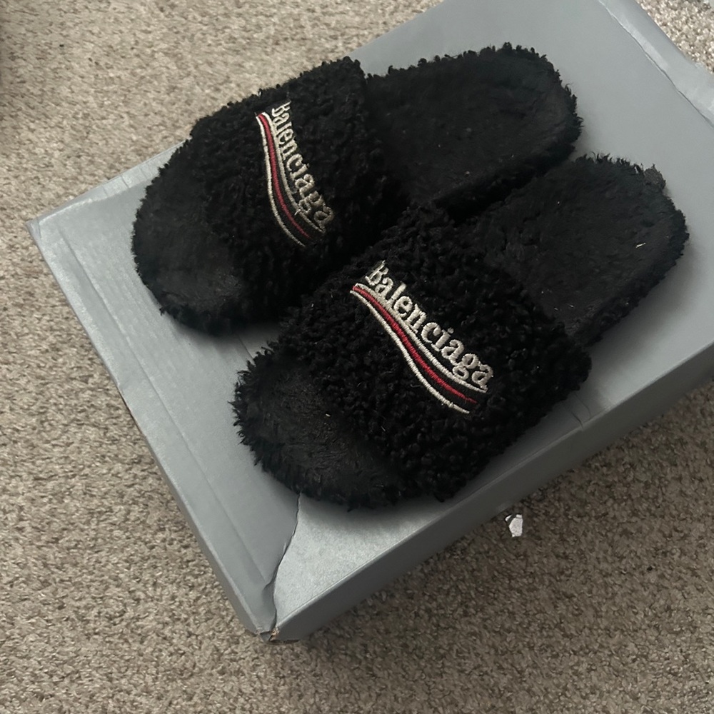 Balenciaga Black Fur Slides (Size:8-9)